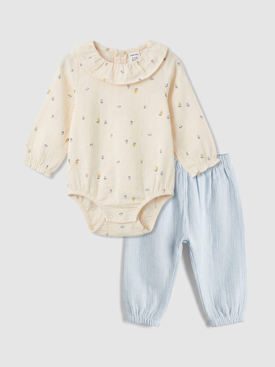 Peter Pan Collar Sweatshirt and Jogger Pants
